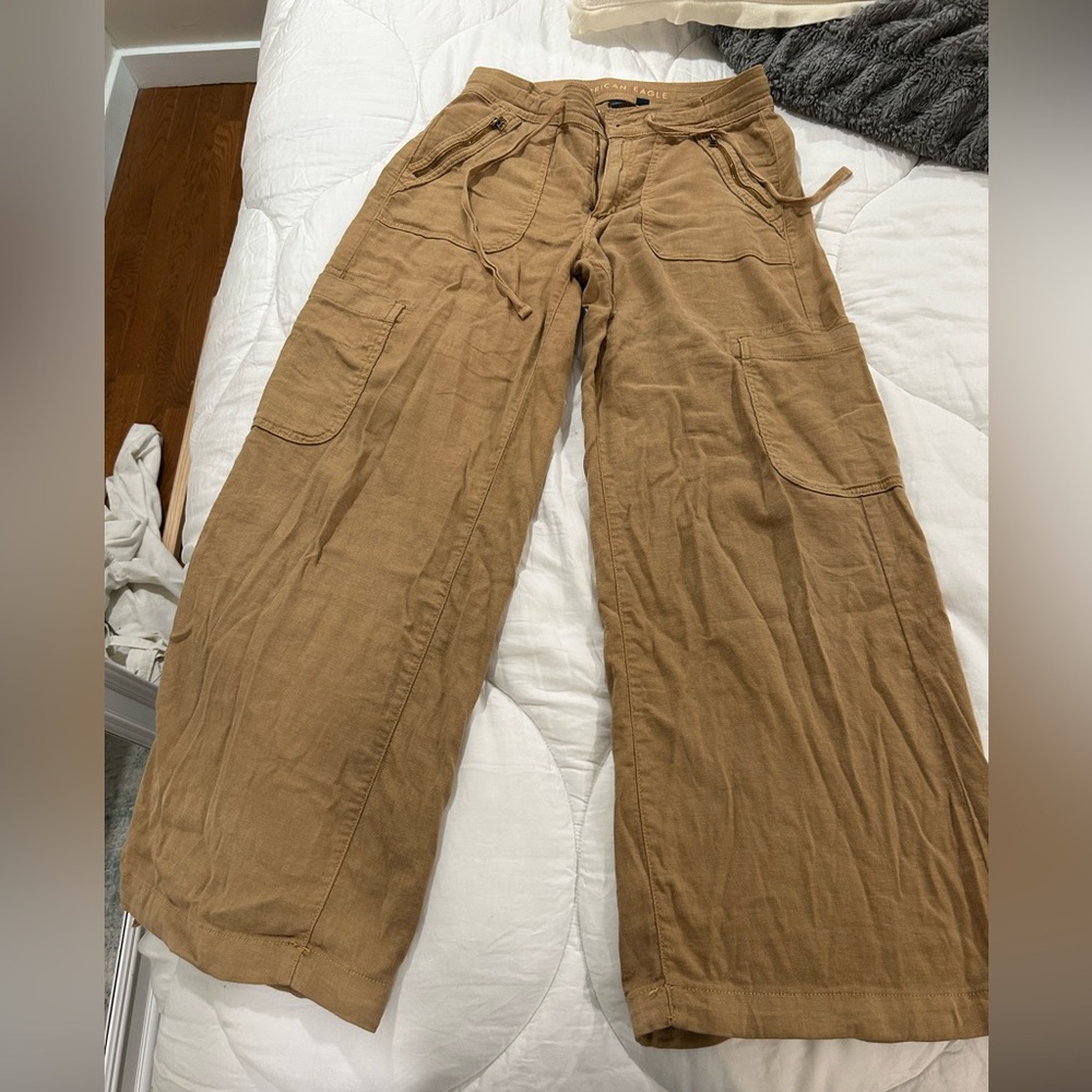 American Eagle Dreamt Drape Cargo Pant size 6